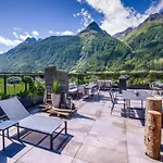 Hotel apartamentowy Vier & Restaurant Längenfeld