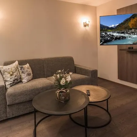 Vier & Restaurant 4* Λάνγκενφελντ