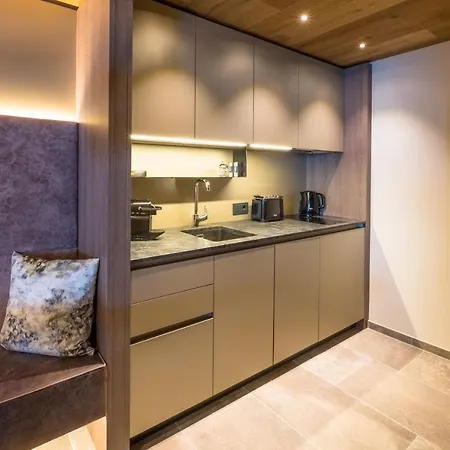 Vier & Restaurant Ξενοδοχείο με διαμερίσματα Λάνγκενφελντ