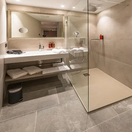 Vier & Restaurant 4* Λάνγκενφελντ