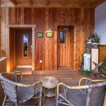 Vier & Restaurant Λάνγκενφελντ