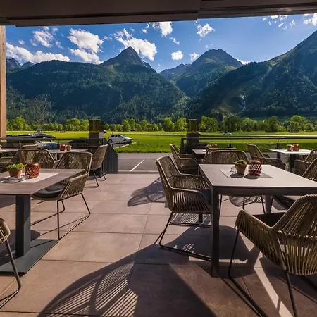 Vier & Restaurant 4*