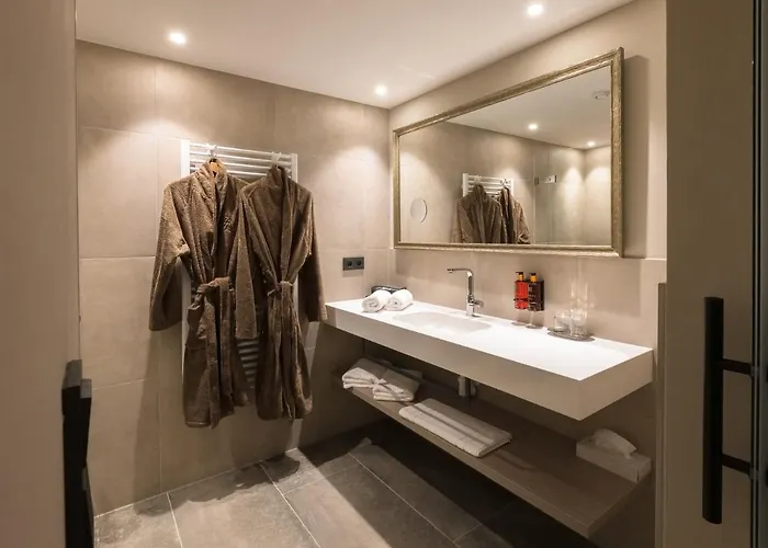 Hotel apartamentowy Vier & Restaurant 4*