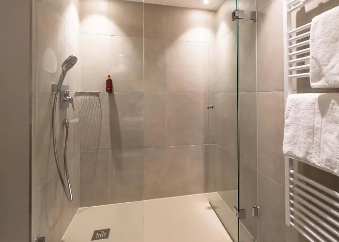 Hotel apartamentowy Vier & Restaurant Längenfeld