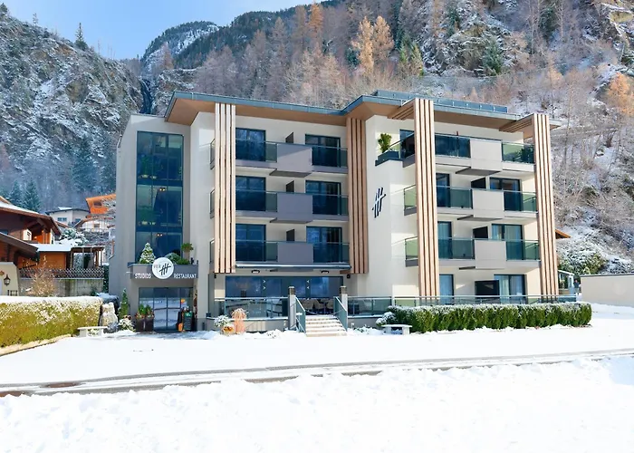 Vier Studios&restaurant Aparthotel