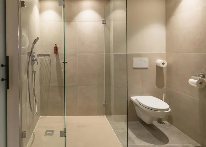 アパートホテル Vier & Restaurant